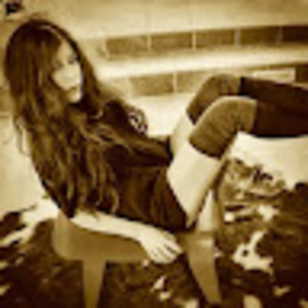 Meet your Posher, Angie